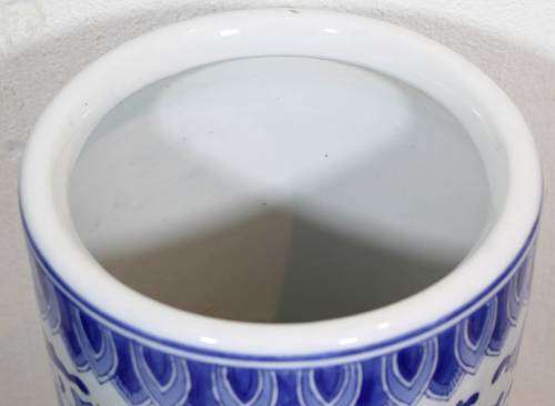 Chinese Umbrella Stand - Absolutely Breathtaking!! - Bid Now!