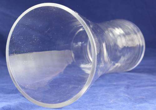 Glass Vase - A Stunner!! - Bid Now!