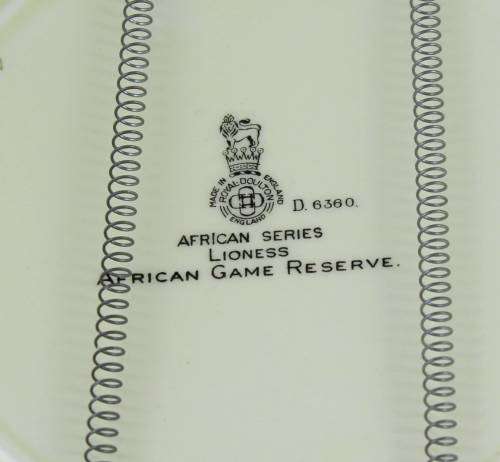 Royal Doulton African Series - Lioness Wall Plate - Absolutely Stunning! - Bid Now!