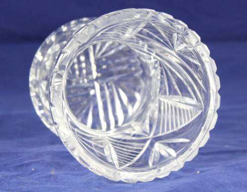 Glass Vase - Bid Now!