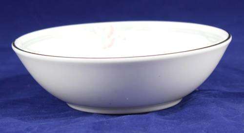 Royal Doulton - Carnation (H 5084) - Pudding Bowl - Bid Now!!!