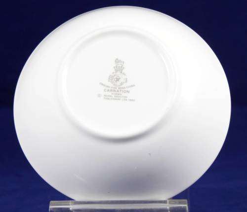 Royal Doulton - Carnation (H 5084) - Pudding Bowl - Bid Now!!!