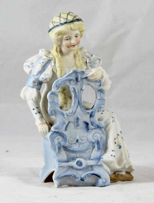 Goldilocks on a Chair - Figurine - Bid Now!!!