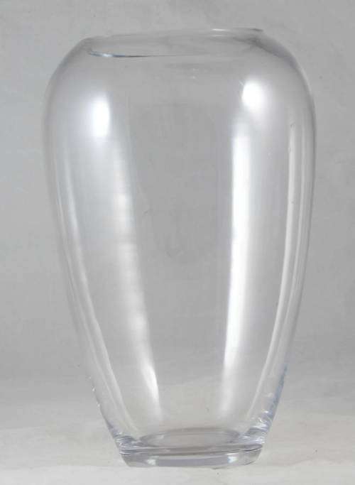 Large Glass Vase - A Beauty - Bid Now!