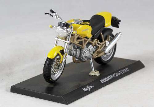 Maisto - Ducati Monster900 - Bid now!!