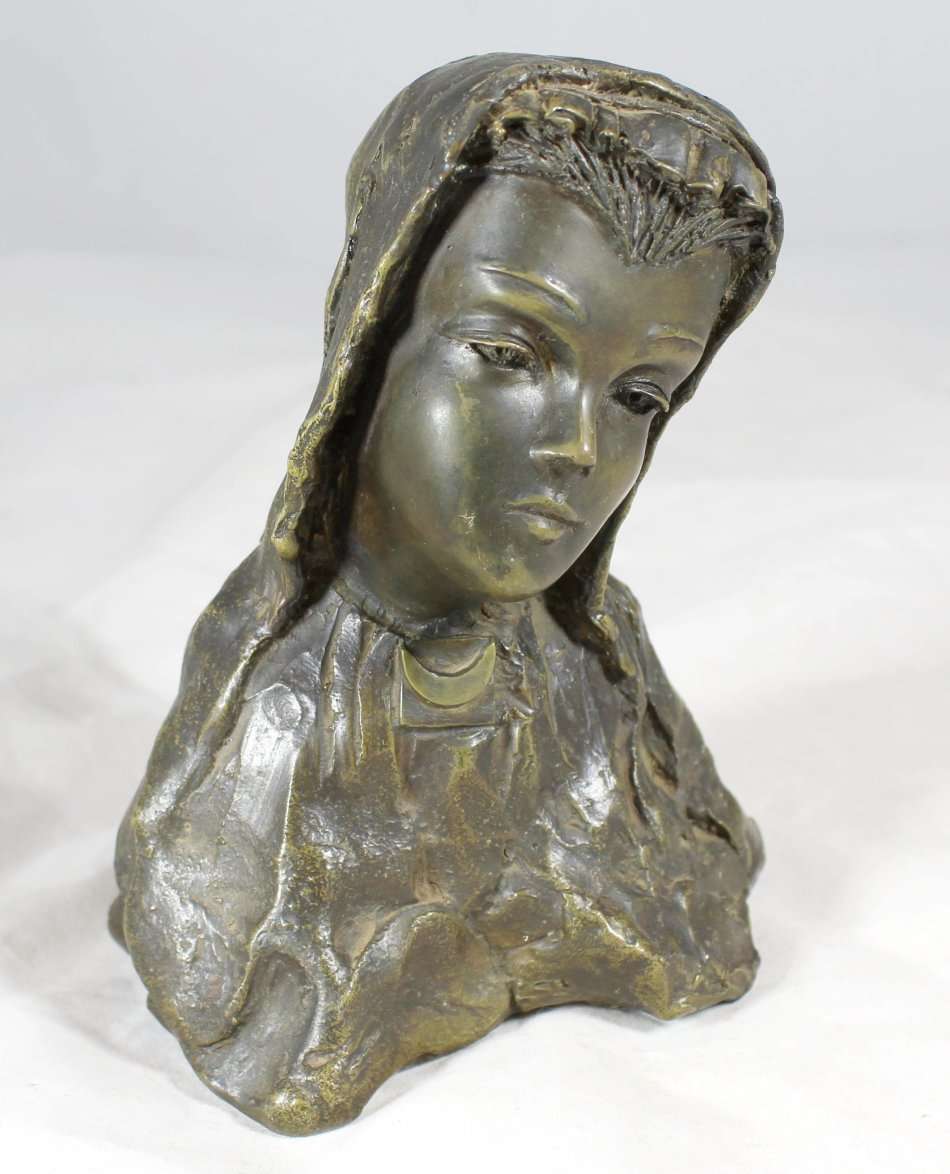 Bronze Lady - Stunning Cast Piece! - Bid Now!!!