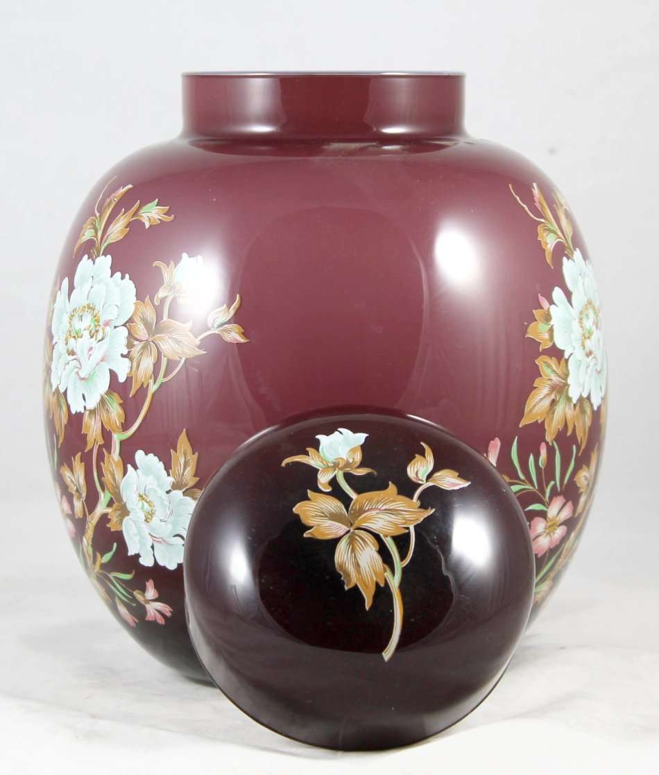 Very Large Ginger Jar - Delicate Glass - Bid Now!!