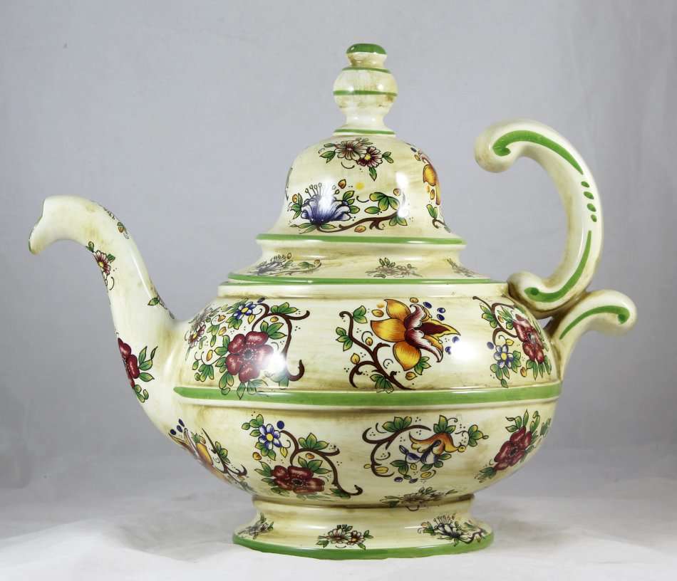 Capodimonte - Very Large Tea Pot - Bid Now!!