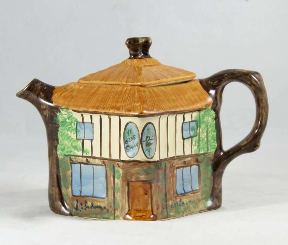 Hamlet character tea pot