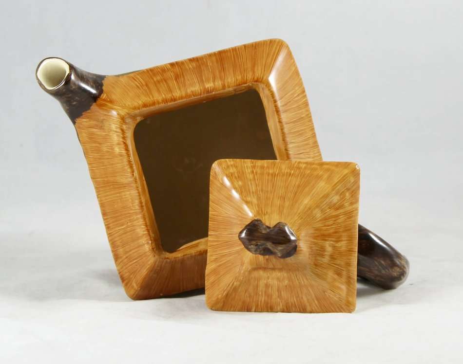 Hamlet character tea pot