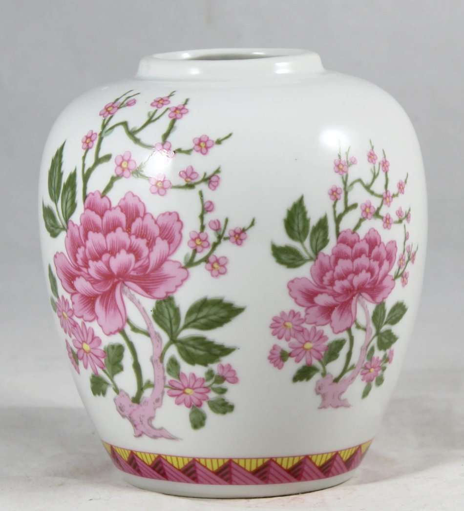 Ginger Jar - White with Pink Flowers - Bid Now!!