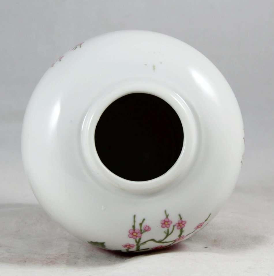 Ginger Jar - White with Pink Flowers - Bid Now!!