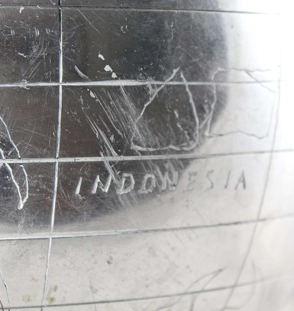 Globe On Molded Feet - Aluminium - Bid Now!!!