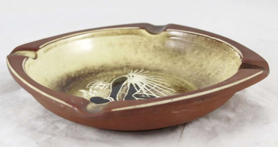 Crescent - Ashtray - Bid Now!!!