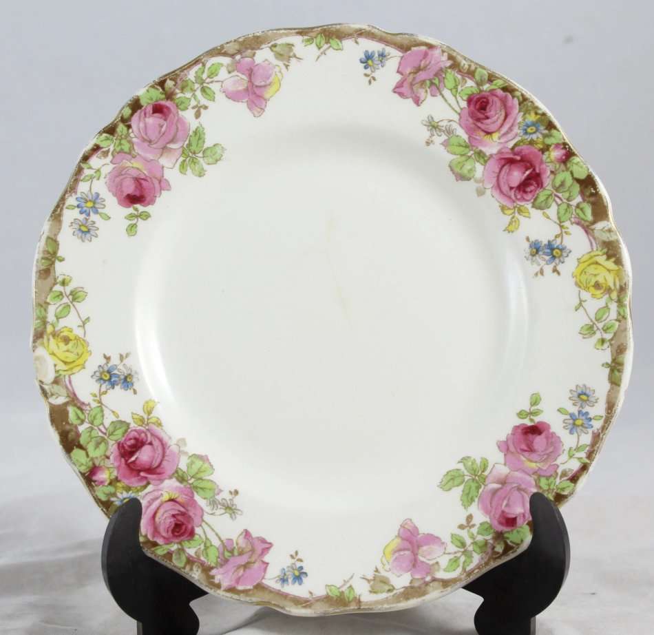 Royal Doulton - English Rose Side Plate - Bid Now!!!
