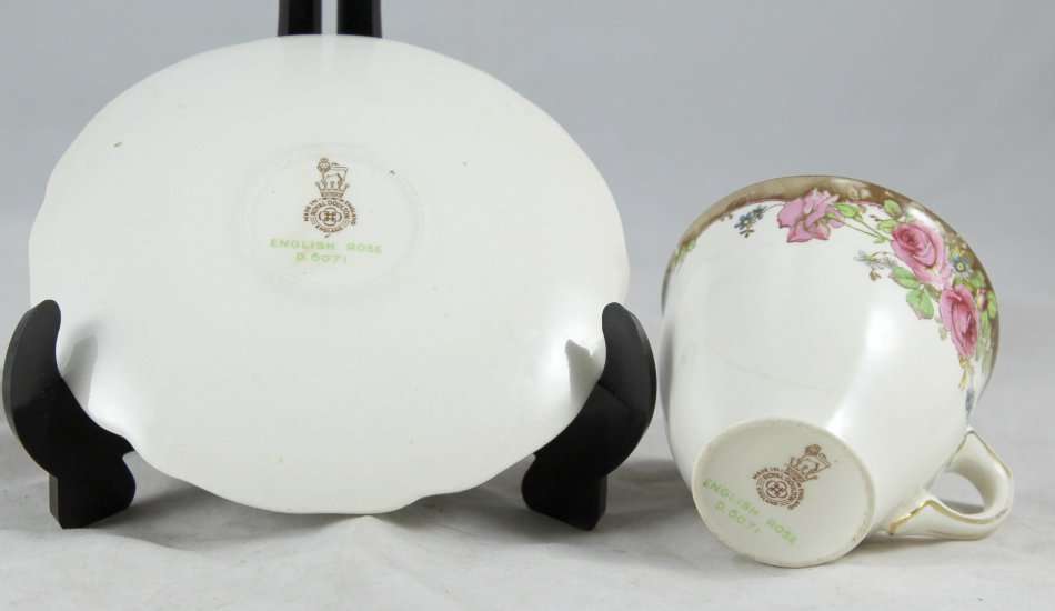 Royal Doulton - English Rose Demitasse Duo - Bid Now!!!