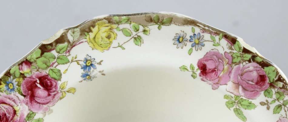 Royal Doulton - English Rose Pudding Bowl - Bid Now!!!