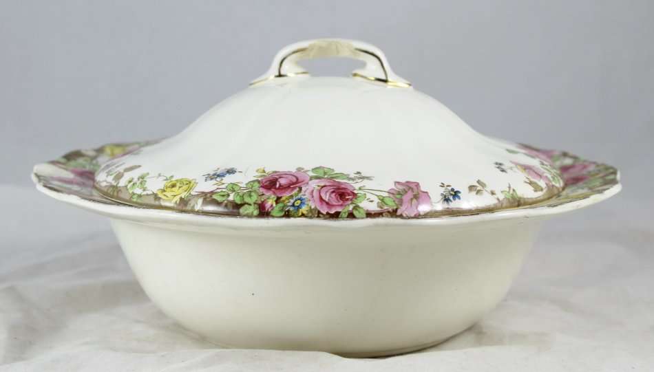 Royal Doulton - English Rose Tureen - Bid Now!!!