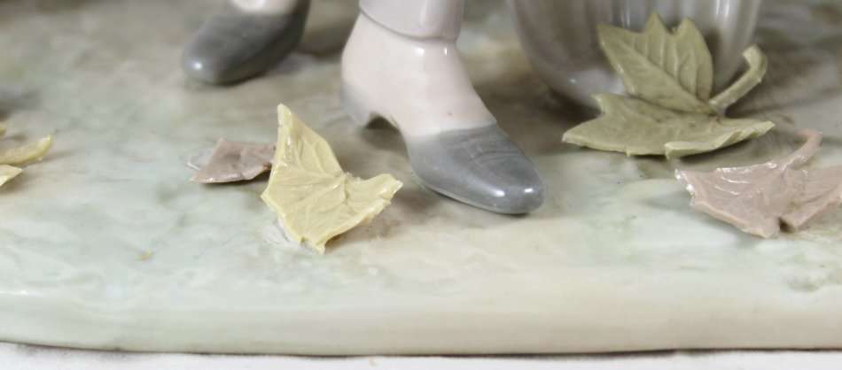 Llardo - Distinguished Man & Woman On A Bench - Bid Now!!!