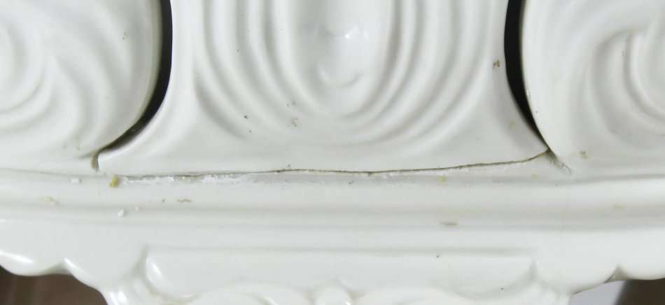 Llardo - Distinguished Man & Woman On A Bench - Bid Now!!!