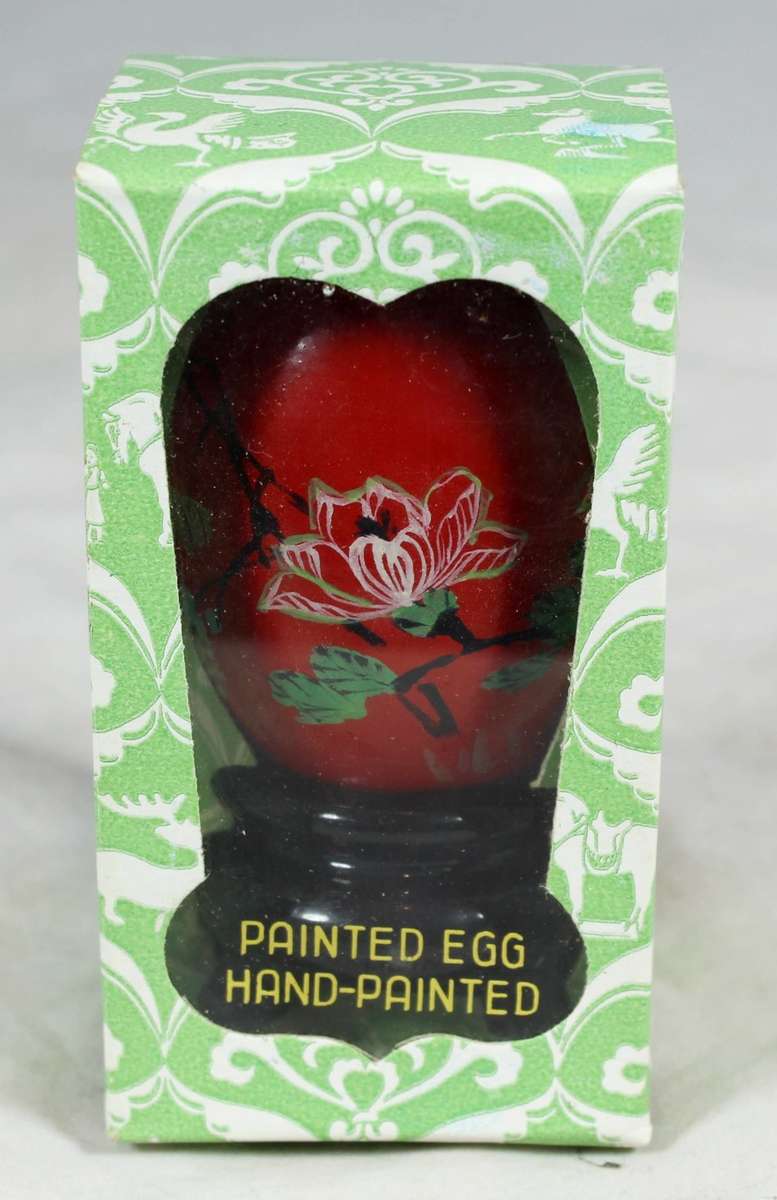 Hand painted Chinese egg on a stand - Red - Beautiful! - Bid Now!