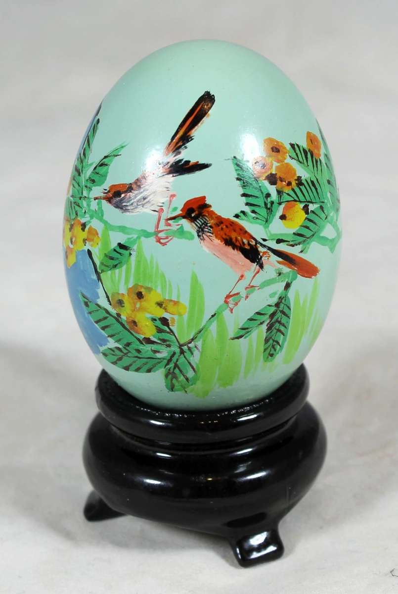 Hand painted Chinese egg on a stand - Powder blue - Beautiful! - Bid Now!