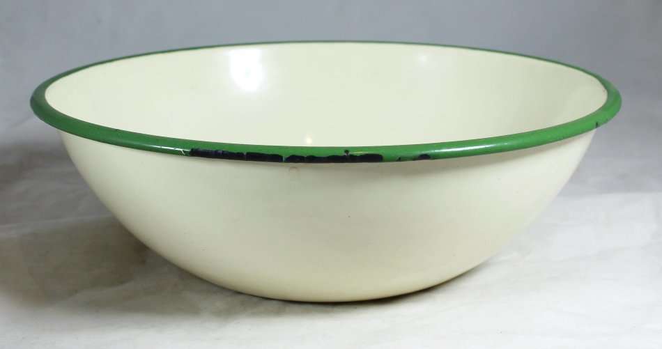 Enamel mixing bowl - Bid Now!!!