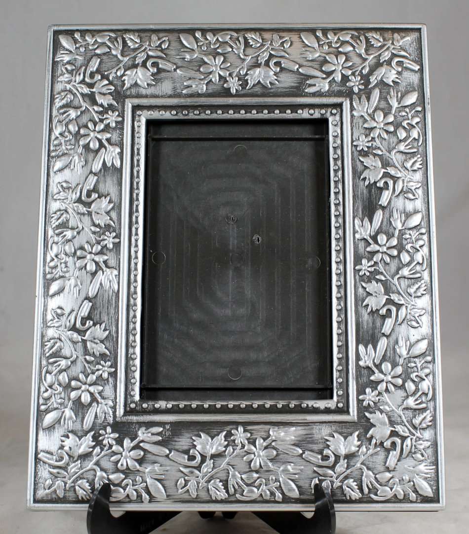 Silver painted molded frame - Beautiful - Bid Now!!!