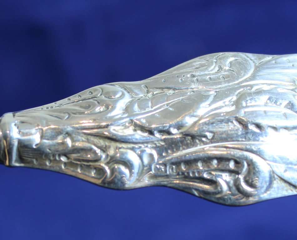 Silver button hook - English hallmarked - Beautiful - Bid Now!