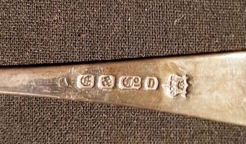 Silver Egg Set - 552 Silver Plate - Stunning!! - Bid Now!!!