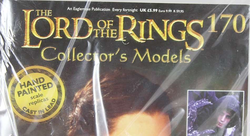Lord of the Rings - Arwen - Lead cast, hand painted figurine with book - Stunning! Bid Now!