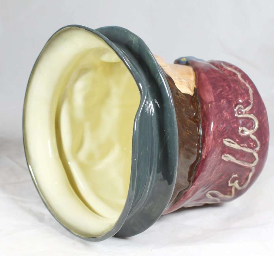 Royal Doulton - Very Large Toby Jug - Tony Weller D5531 - Beautiful! - Bid Now!!!