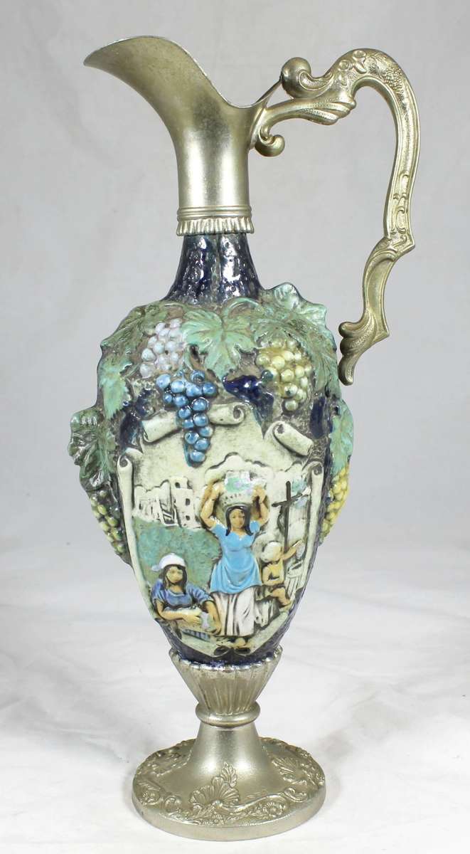 Riprod Vietata - Pitcher - Hand Painted - Bid Now!!!