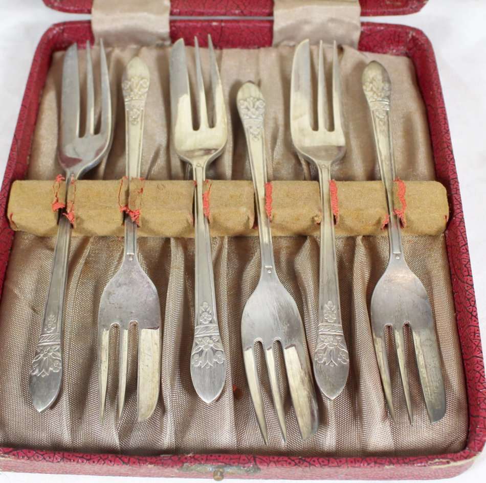 Angora Silver Plate - EPNS Cake Forks - (6) - Gorgeous! - Bid Now!!!