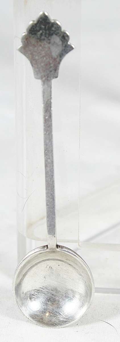 Alexander Clark Manufacturing Co - Sheffield - Silver Salt Spoon - Gorgeous! - Bid Now!!!