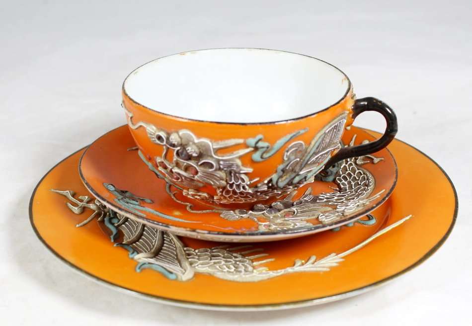 Dragon Ware - Japan - Orange Trio - Stunning! - Bid Now!!!