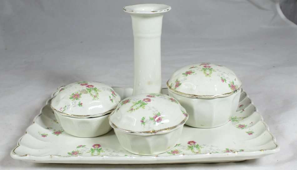 Condiment Set / Vanity table set - Tray & Candle Holder - Gorgeous! - Bid Now!!!