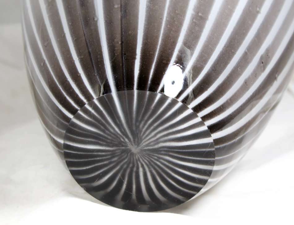 Striped Art Glass - Vase - Beautiful! - Bid Now!