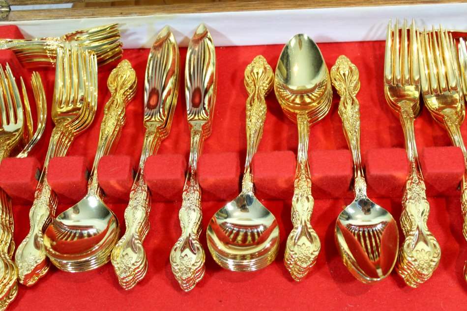 24ct Gold Plated - Knife and Fork Set - Beautiful! - Bid Now!