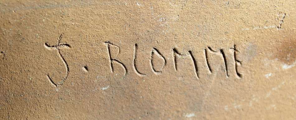 Very Large Pottery - Fruit Bowl - Gorgeous! - Bid Now!!!