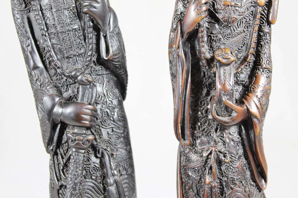 Molded - Pair - Chinese Figurines - Gorgeous! - Bid Now!!!