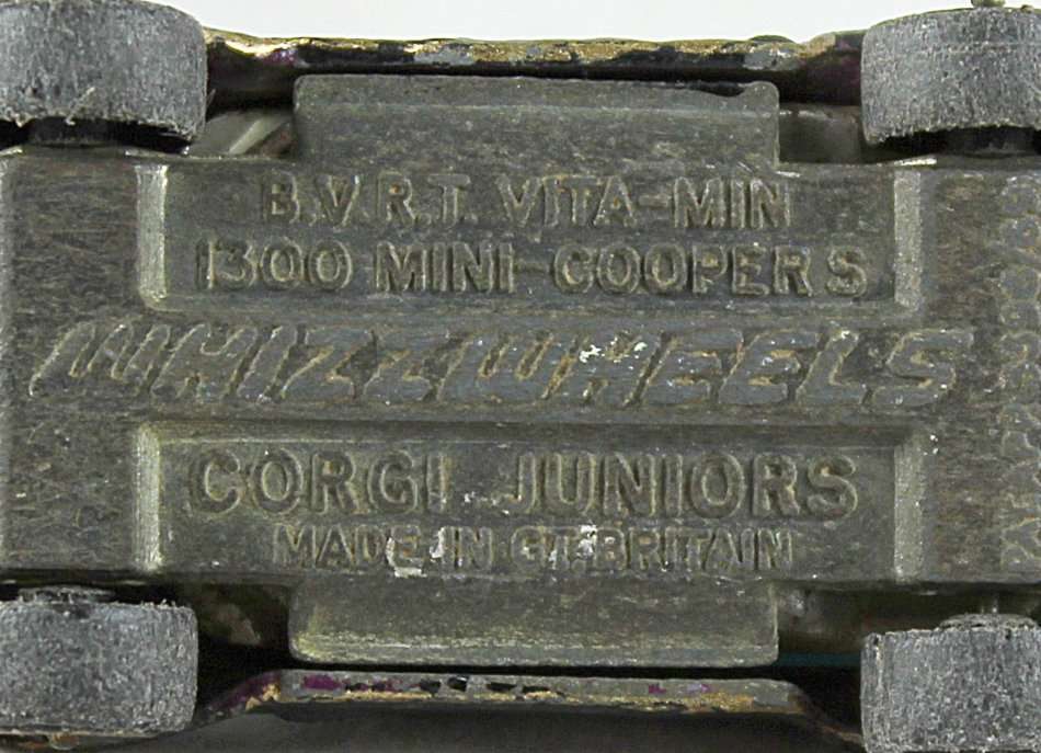 Corgi Juniors - Whizz Wheels - 1300 - Mini Cooper - Bid now!!