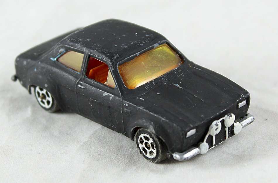 Corgi Juniors - Whizz Wheels - Ford - Escort - Bid now!!