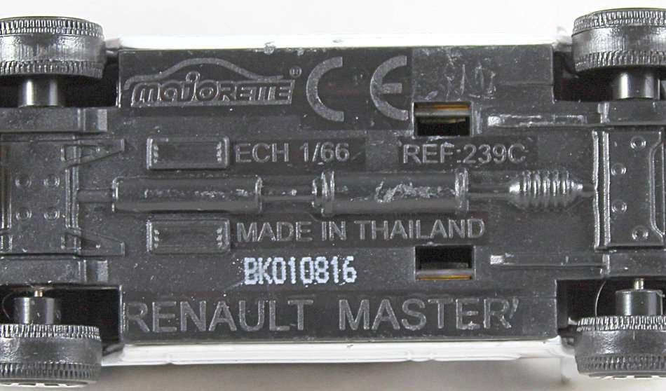 Majorette - Renault Master - Ambulance - Bid now!!