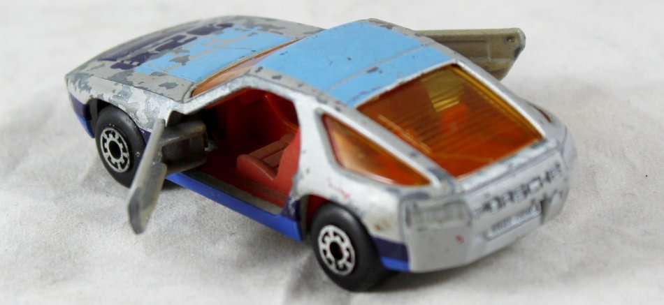 Matchbox - Porsche - 928 - Bid now!!