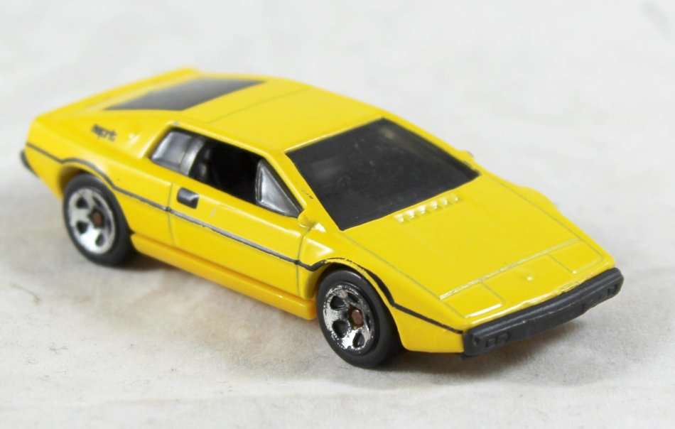 Hot Wheels - Lotus - Esprit S1 - Bid now!!