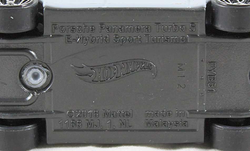 Hot Wheels - Porsche Panamera - Turbo S - Bid now!!