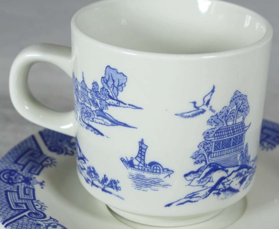 Blue Willow - Made in China - Coffee Cup - Gorgeous! - Bid Now!!!