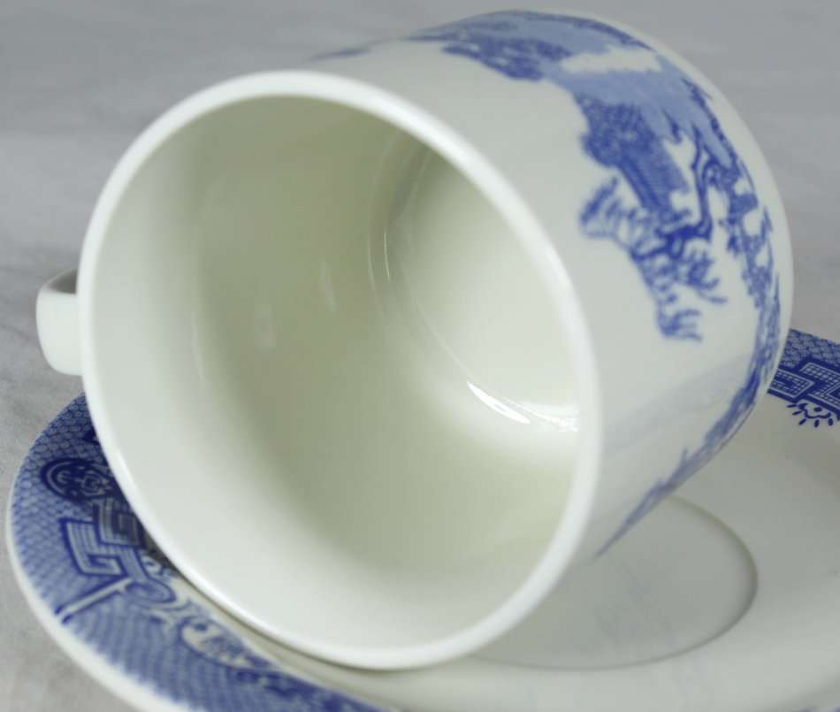 Blue Willow - Made in China - Coffee Cup - Gorgeous! - Bid Now!!!