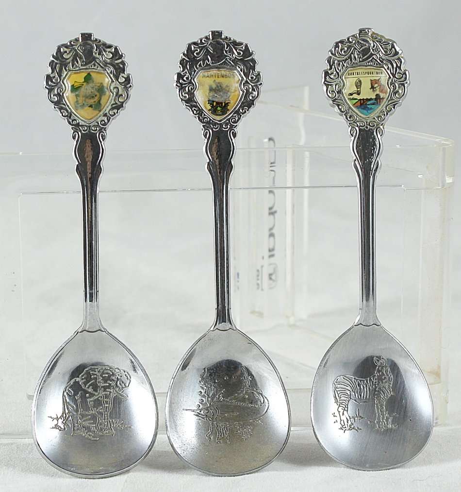 Souvenir Sugar Spoons - Set of 3 - Beautiful! - Bid Now!!!